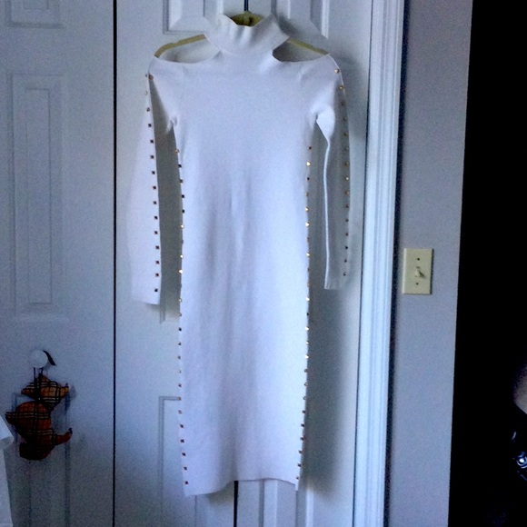 Dress - Picture 1 of 10
